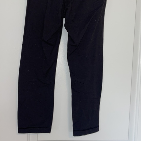 Lululemon Crop Leggings - Picture 5 of 6